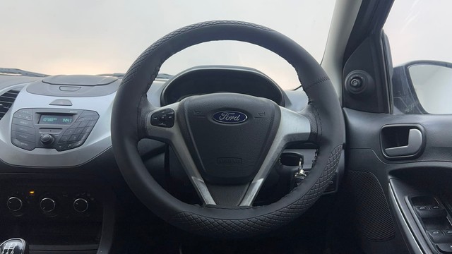 Second-hand 2016 Ford Figo Trend for sale in Noida-24