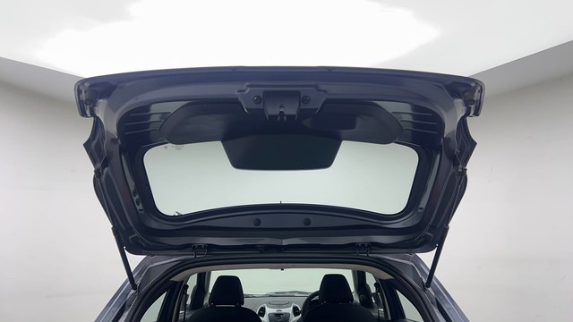 Second-hand 2016 Ford Figo Trend for sale in Noida-23