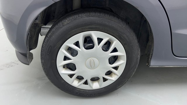 Second-hand 2016 Ford Figo Trend for sale in Noida-18