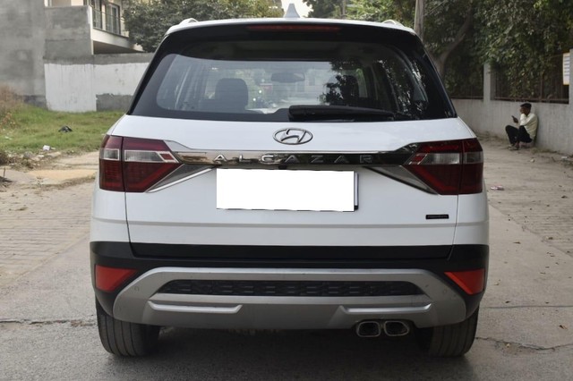 Second-hand 2021 Hyundai Alcazar Signature (O) Diesel AT BSVI for sale in Gurgaon-2
