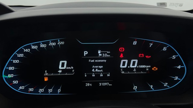 Second-hand 2020 Hyundai i20 Asta Turbo DCT for sale in Chandigarh-13