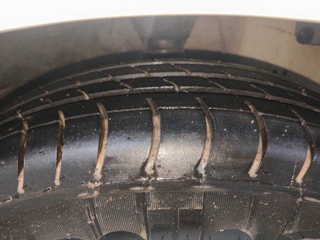 Second-hand 2015 Hyundai EON Era for sale in Kochi-24