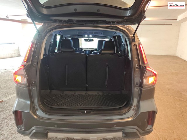 Second-hand 2023 Maruti Suzuki XL6 Alpha for sale in Mumbai-12