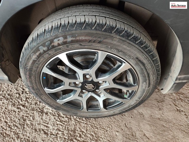 Second-hand 2023 Maruti Suzuki XL6 Alpha for sale in Mumbai-13