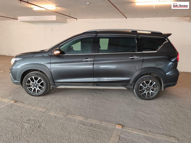 Second-hand 2023 Maruti Suzuki XL6 Alpha for sale in Mumbai-3