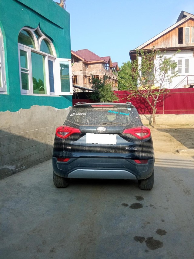 Second-hand 2022 Mahindra XUV300 W8 BSVI for sale in Budgam-1