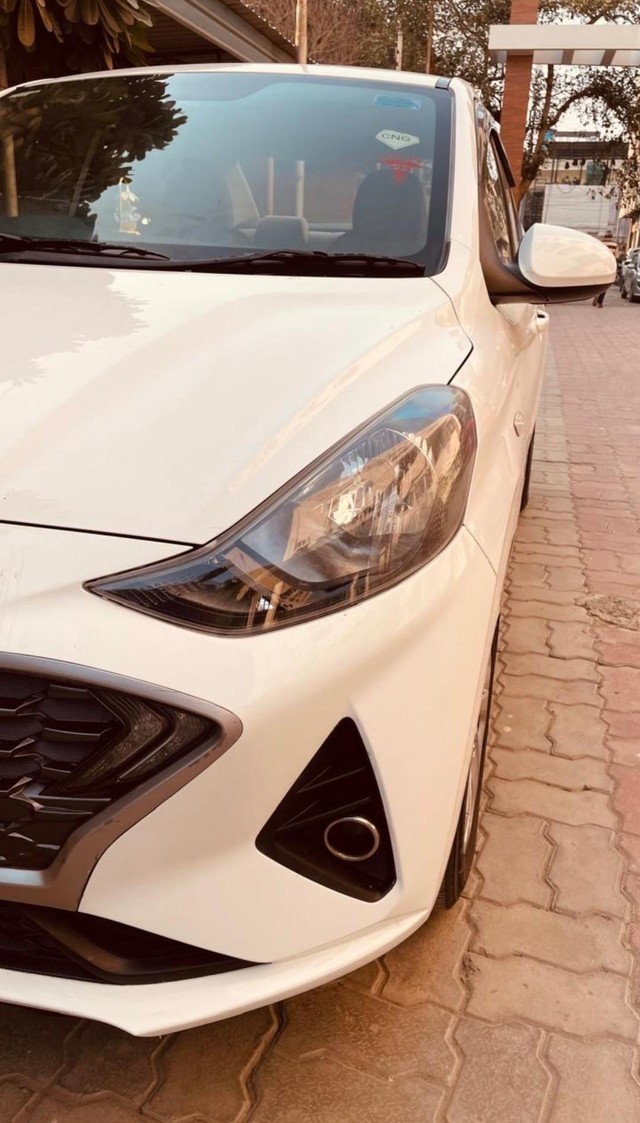 Second-hand 2021 Hyundai Aura S CNG for sale in New Delhi-4