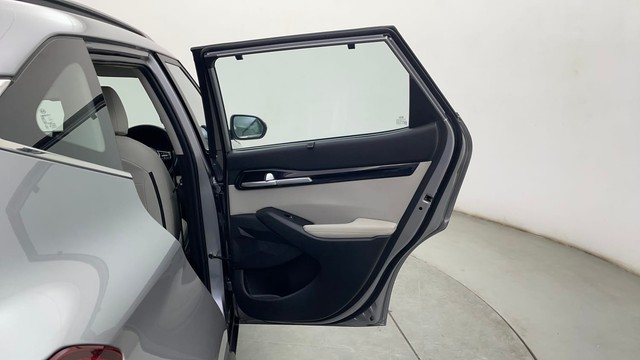 Second-hand 2021 Kia Seltos HTX Diesel for sale in Chennai-23