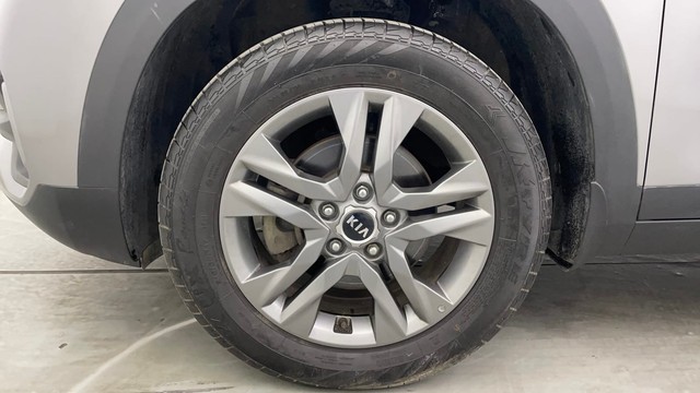 Second-hand 2021 Kia Seltos HTX Diesel for sale in Chennai-20