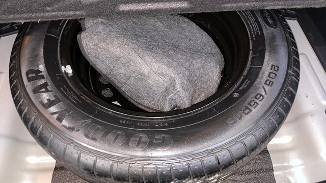 Second-hand 2021 Kia Seltos HTX Diesel for sale in Chennai-21