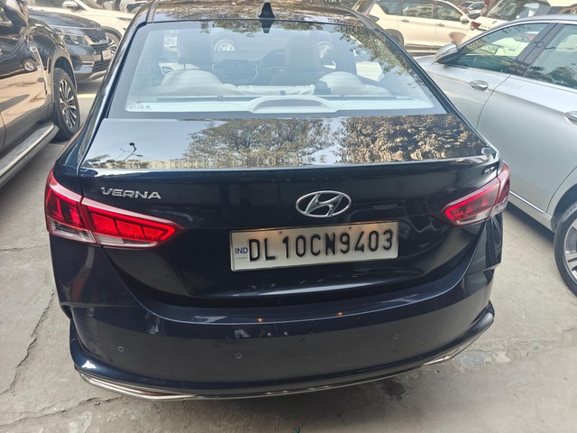 Second-hand 2020 Hyundai Verna SX IVT for sale in New Delhi-1