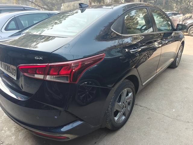 Second-hand 2020 Hyundai Verna SX IVT for sale in New Delhi-5