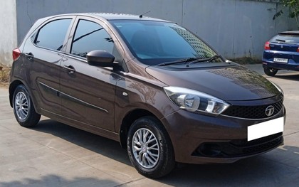 Second-hand 2018 Tata Tiago 1.2 Revotron XE for sale in Ahmedabad