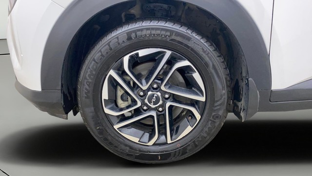 Second-hand 2022 Kia Carens Luxury Plus Diesel AT 6 STR BSVI for sale in Bangalore-26