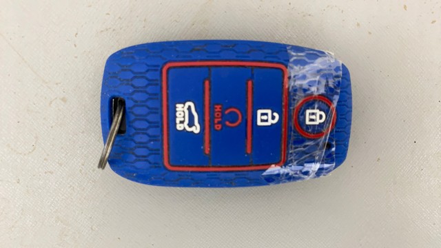 Second-hand 2022 Kia Carens Luxury Plus Diesel AT 6 STR BSVI for sale in Bangalore-21