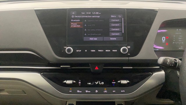 Second-hand 2022 Kia Carens Luxury Plus Diesel AT 6 STR BSVI for sale in Bangalore-22