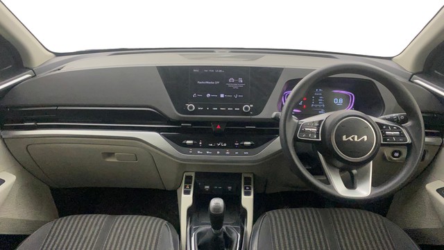 Second-hand 2022 Kia Carens Luxury Plus Diesel AT 6 STR BSVI for sale in Bangalore-10