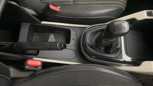 Second-hand 2022 Kia Carens Luxury Plus Diesel AT 6 STR BSVI for sale in Bangalore-13