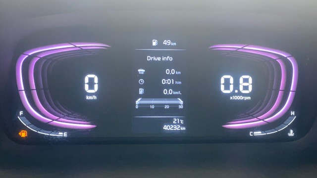 Second-hand 2022 Kia Carens Luxury Plus Diesel AT 6 STR BSVI for sale in Bangalore-11