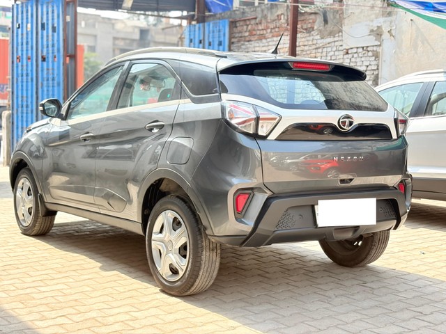 Second-hand 2021 Tata Nexon XM S Diesel BSVI for sale in Agra-2