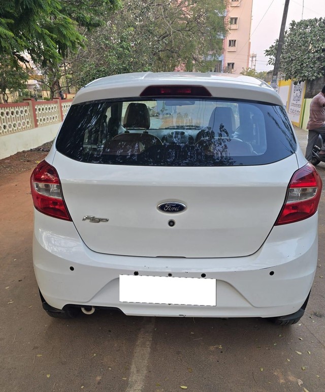 Second-hand 2015 Ford Figo 1.2 Trend Plus MT for sale in East Godavari-2