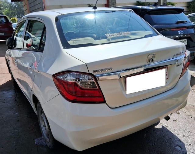 Second-hand 2017 Honda Amaze E Option i-DTEC for sale in Lucknow-2