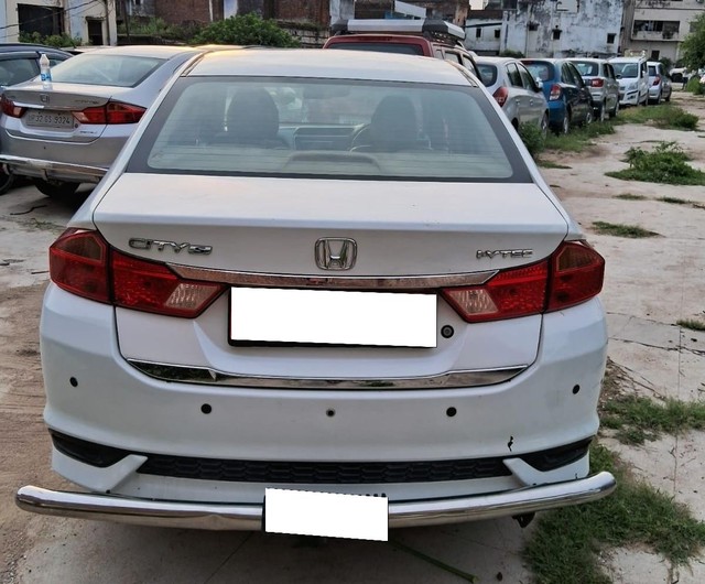 Second-hand 2017 Honda City i VTEC S for sale in Lucknow-2