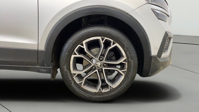 Second-hand 2021 Skoda Kushaq 1.0 TSI Style AT BSVI for sale in New Delhi-27