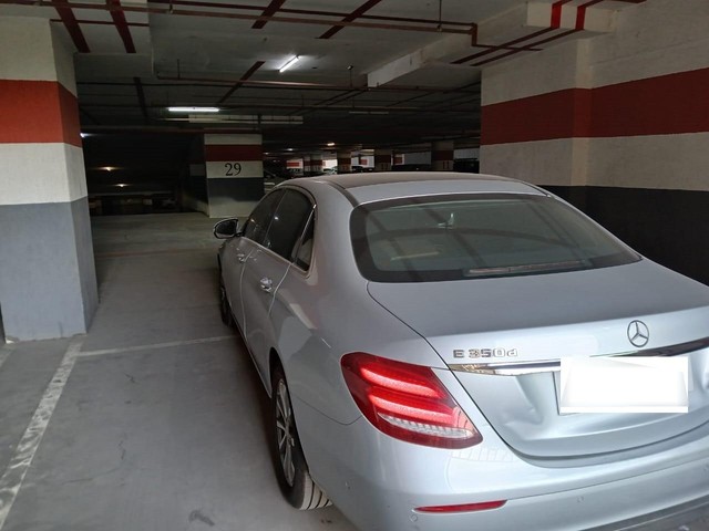 Second-hand 2017 Mercedes-Benz E-Class E 350 d BSIV for sale in Thane-6