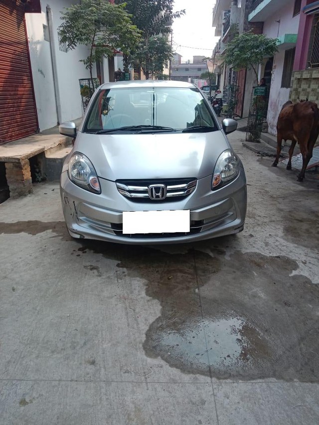Second-hand 2014 Honda Amaze S i-Vtech for sale in Gorakhpur-2