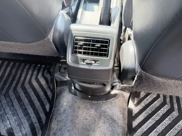 Hyundai Grand i10 Asta Option AT Second-hand 2016 Hyundai Grand i10 Asta Option AT for sale in Thane-3