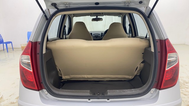 Hyundai i10 Magna 1.1L Second-hand 2014 Hyundai i10 Magna 1.1L for sale in Ahmedabad-19