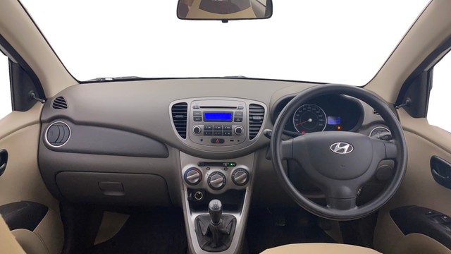 Hyundai i10 Magna 1.1L Second-hand 2014 Hyundai i10 Magna 1.1L for sale in Ahmedabad-10