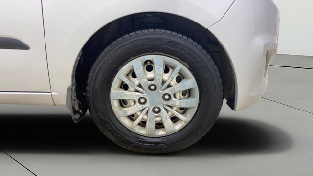 Hyundai i10 Magna 1.1L Second-hand 2014 Hyundai i10 Magna 1.1L for sale in Ahmedabad-23