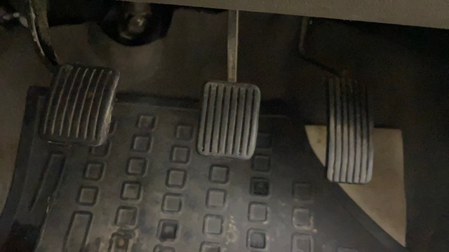 Hyundai i10 Magna 1.1L Second-hand 2014 Hyundai i10 Magna 1.1L for sale in Ahmedabad-14