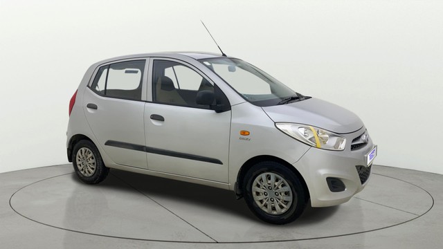 Hyundai i10 Magna 1.1L Second-hand 2014 Hyundai i10 Magna 1.1L for sale in Ahmedabad-0