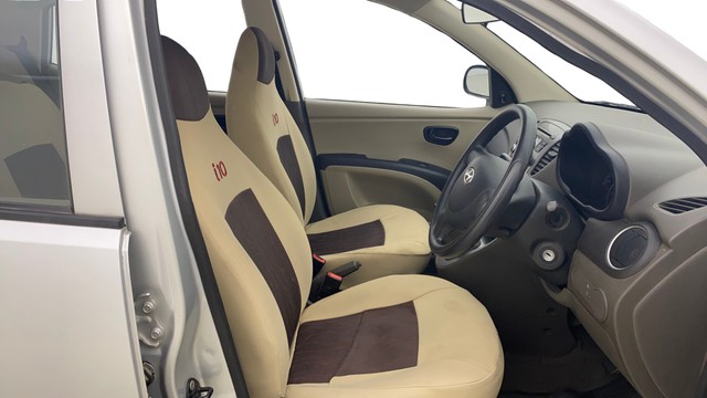 Hyundai i10 Magna 1.1L Second-hand 2014 Hyundai i10 Magna 1.1L for sale in Ahmedabad-15