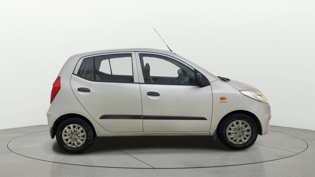 Hyundai i10 Magna 1.1L Second-hand 2014 Hyundai i10 Magna 1.1L for sale in Ahmedabad-1