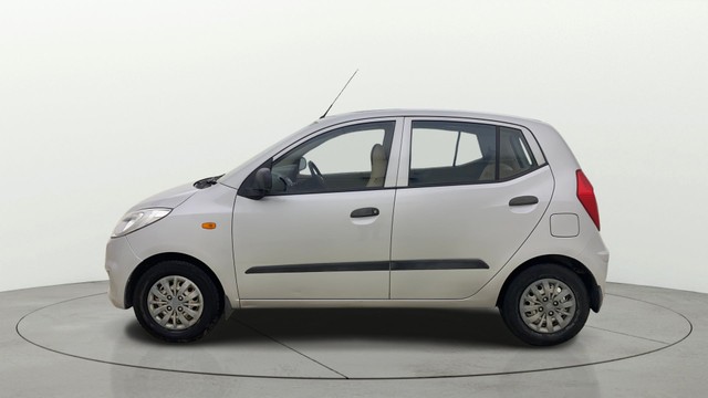 Hyundai i10 Magna 1.1L Second-hand 2014 Hyundai i10 Magna 1.1L for sale in Ahmedabad-5