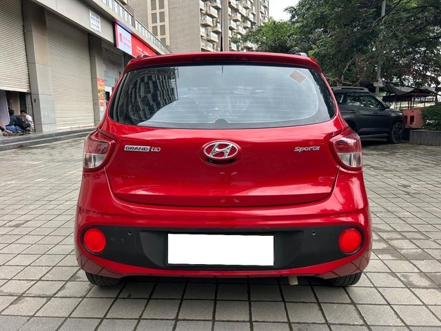Second-hand 2018 Hyundai Grand i10 1.2 Kappa Sportz BSIV for sale in Pune-2