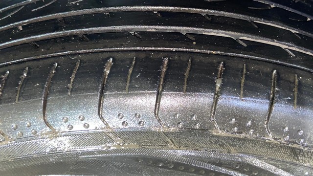 Second-hand 2021 Jeep Compass 2.0 Limited 4X4 Opt Diesel AT BSVI for sale in Surat-3