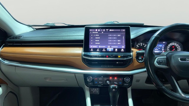 Second-hand 2021 Jeep Compass 2.0 Limited 4X4 Opt Diesel AT BSVI for sale in Surat-9