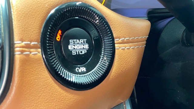 Second-hand 2021 Jeep Compass 2.0 Limited 4X4 Opt Diesel AT BSVI for sale in Surat-1