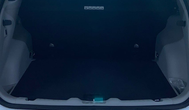 Second-hand 2021 Jeep Compass 2.0 Limited 4X4 Opt Diesel AT BSVI for sale in Surat-21