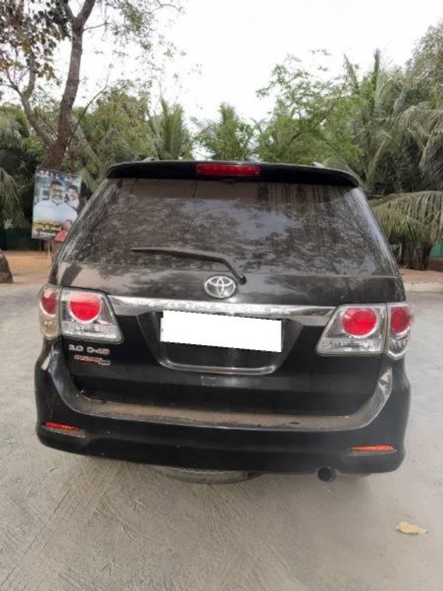 Second-hand 2015 Toyota Fortuner 4x4 MT for sale in Sathupalli-2