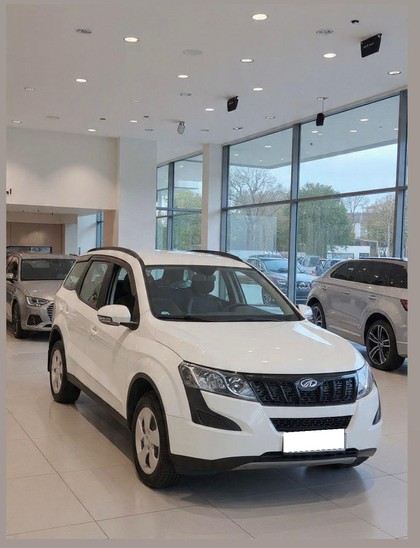 Mahindra XUV500 W6 2WD Second-hand 2016 Mahindra XUV500 W6 2WD for sale in New Delhi