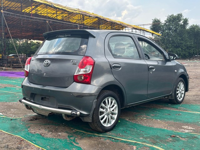 Second-hand 2016 Toyota Etios Liva G for sale in New Delhi-9