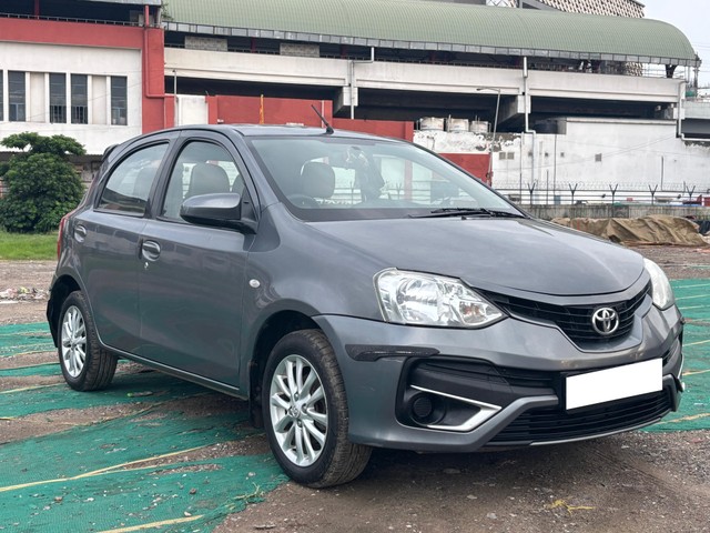 Second-hand 2016 Toyota Etios Liva G for sale in New Delhi-6