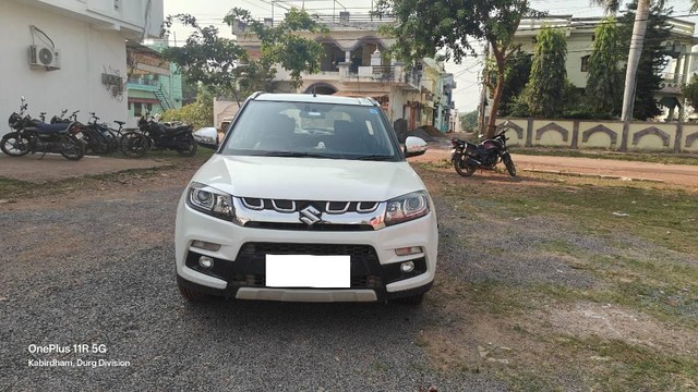 Second-hand 2017 Maruti Vitara Brezza ZDi Plus for sale in Raipur-3