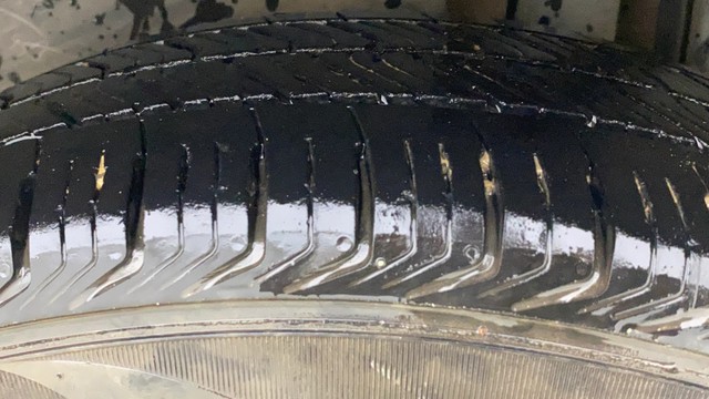 Second-hand 2016 Maruti Swift VXI for sale in Ahmedabad-31